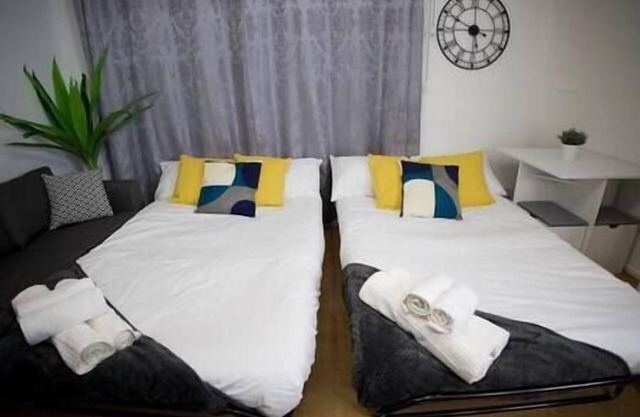 Deluxe 2 bedroom home in London