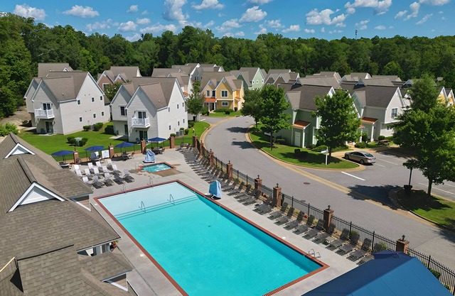 Deluxe Family Retreat w/Spacious Interior + Access to Mini Golf | 3 Units