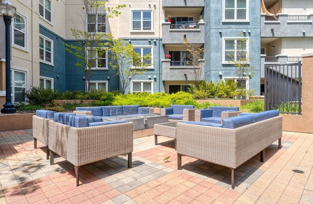 Deluxe San Bruno 1BR w/Pool, Gym & W/D, near highways, by Blueground