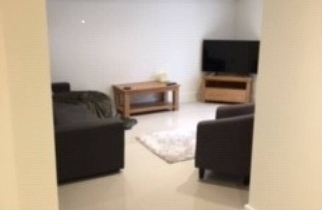 DENNINGTON APARTMENTS, 4 YORK CITY CENTRE APARTMENTS (NEWLY REFURBED FOR 2019)