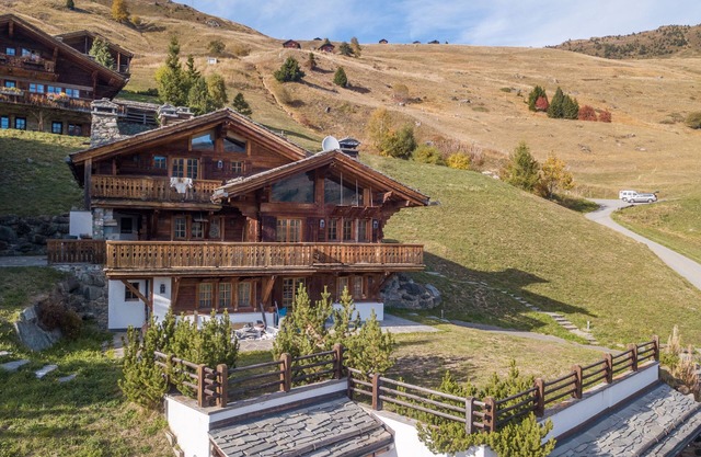 Dent de Lion, luxurious free-standing Chalet