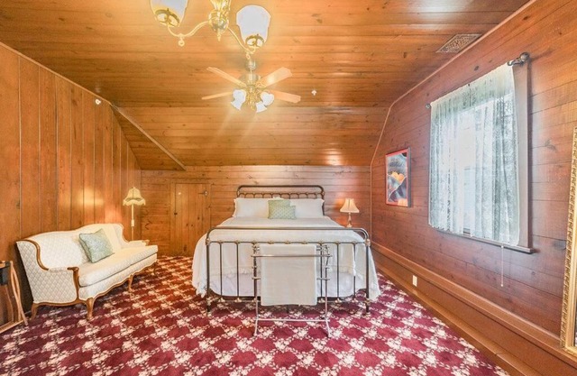 Desperado - CA King Size Bed - Sleeps 2-4