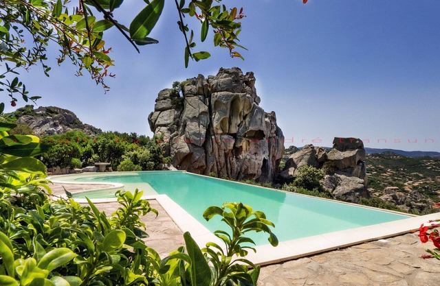 Detached villa with 20m pool (excl use), 180° view, WIFI