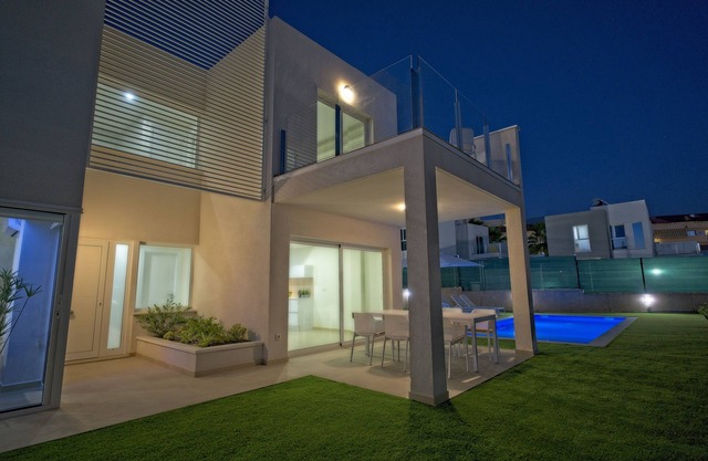 Detached villa - private pool in Adeje