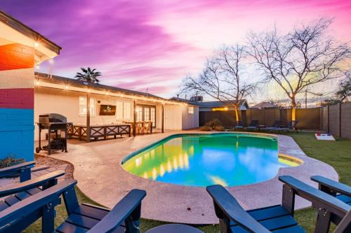Diamond Family Retreat-Private Pool-Outdoor Living Room