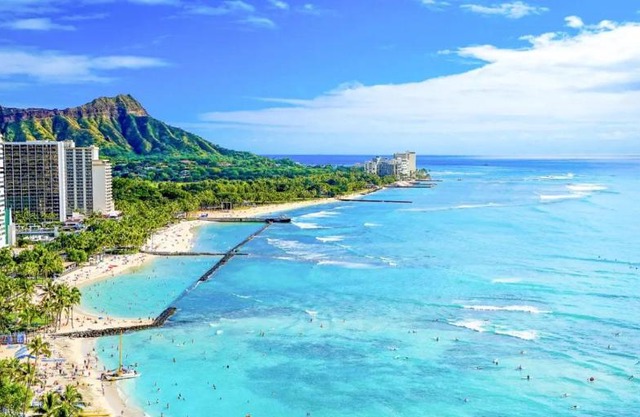 Diamond Head Beach Hotel