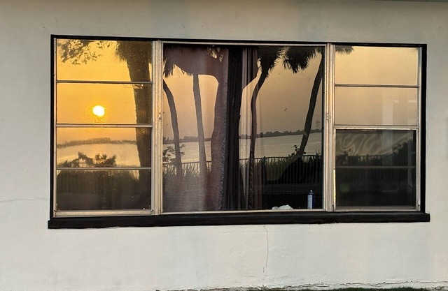 Direct Bay View Charming studio with WiFi in fabulous Fort Pierce sleeps 3