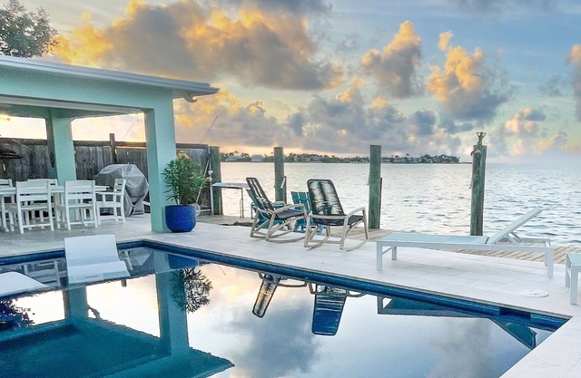 Direct Oceanfront - Discounted Rates or Fall!