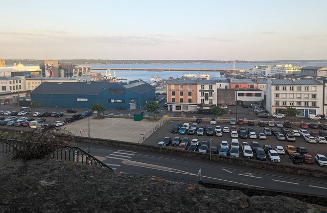 Direct port, sea view