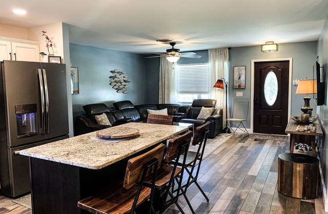 Discover Jensen Beach charm, just an 10-min drive to Jensen Beach and Stuart