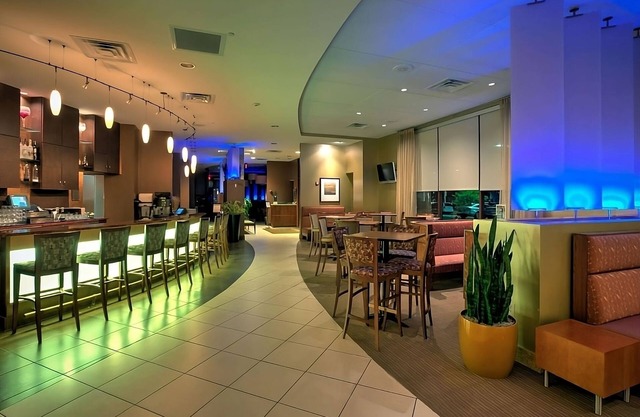 Discover Wauwatosa's Charm! Indoor Swimming Pool, Pet-friendly Property!