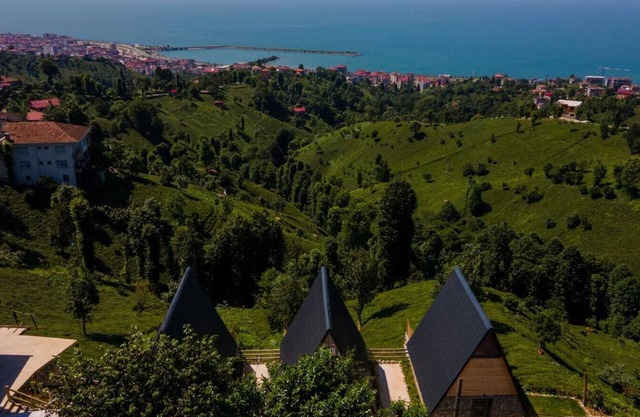 Doğanın Kalbinde,deniz manzaralı bungalov.