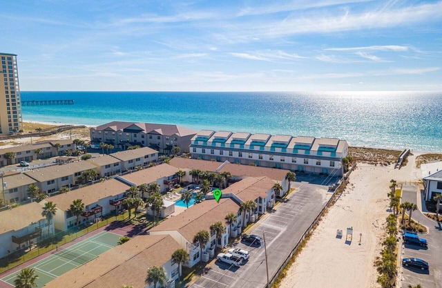 Do your dream beach vacation at Dune Dreams!