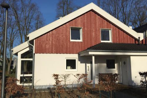 Dock 2 - tolles Ferienhaus für bis zu 6 Personen mit Kaminofen und Sauna - Haustiere herzlich willkommen