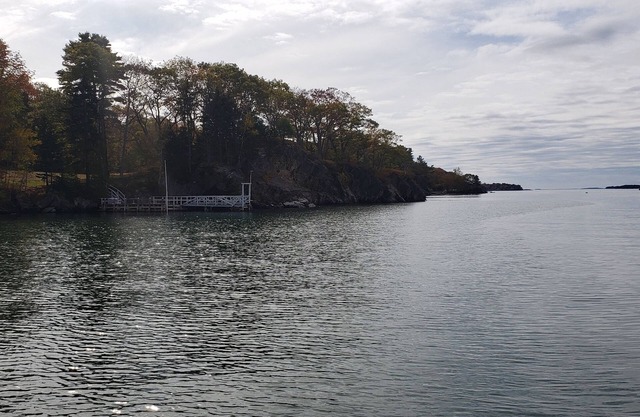Dockside Cottage ~ A Quiet Coastal Waterfront Setting With Breathtaking Sunsets