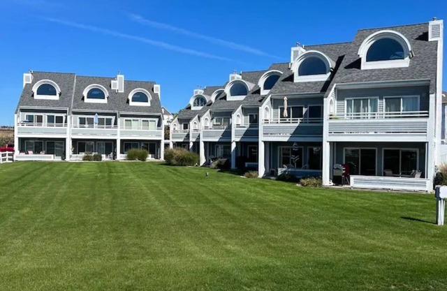 Dockside Waterfront Condo