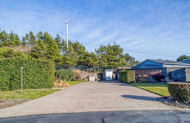 Dog Friendly, Available with 50AMP, 30AMP, Water and Sewer hook up's, WiFi