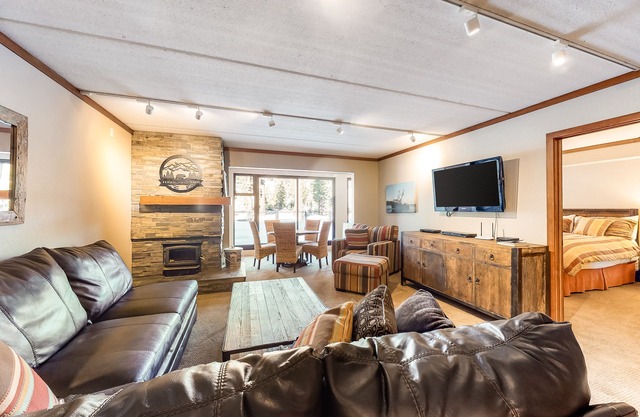Dog-friendly condo with pool & hot tubs - walk to Canyon Lodge & Chair 8