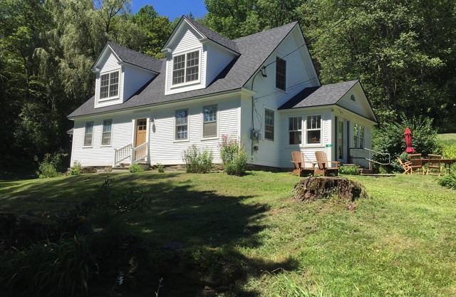 Dog Friendly Home in S. Woodstock