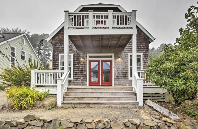 Dog-Friendly Home w/Deck & Yard ~ Walk to Beach