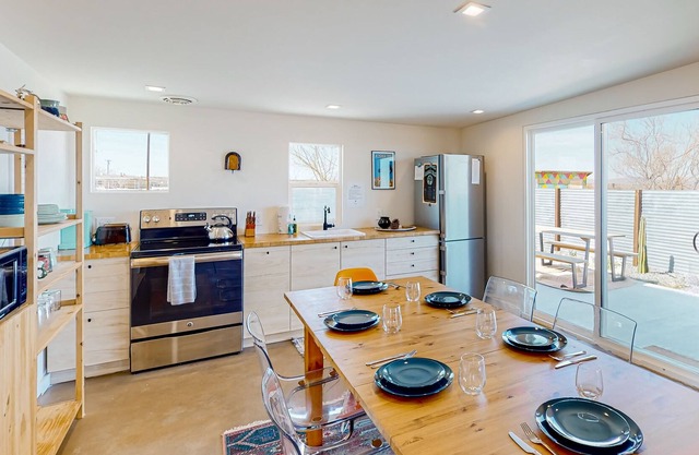 Dog-friendly home with gas grill, patio, washer/dryer, & TV - near attractions