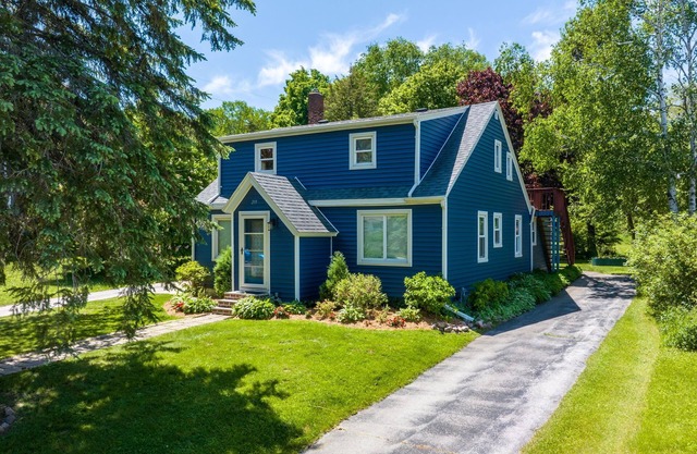 Dog-Friendly Loft w/Boat Parking, Private Deck & Walkable to Shops!