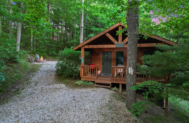 Dogwood Cabin | Hocking Hills