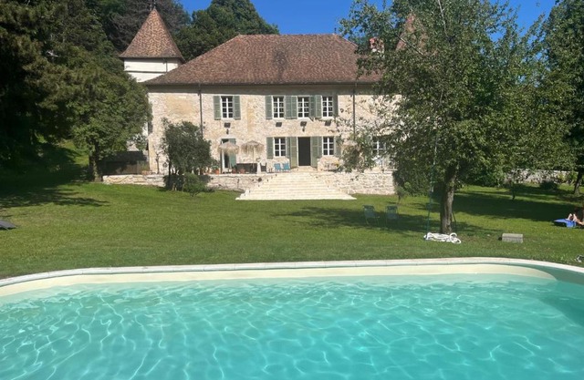 Domaine du Très-Haut - Château de Montanges