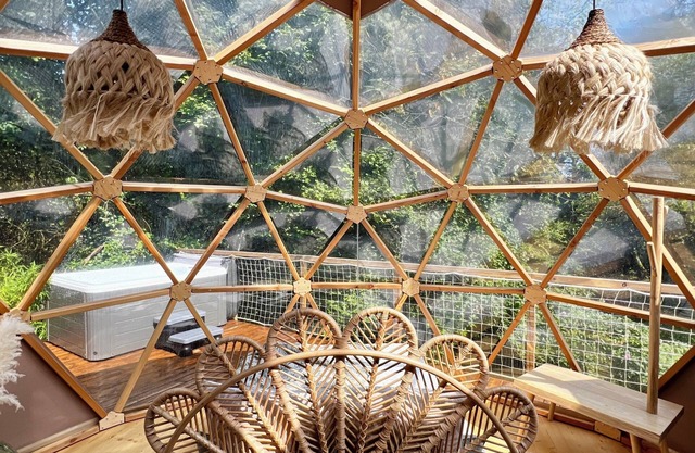 Dome with Jacuzzi 15 min from Disneyland Paris