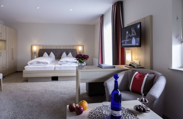 Doppelzimmer Premium mit Dusche und WC