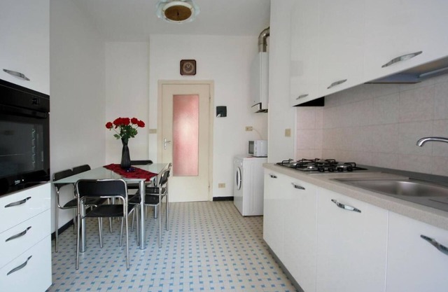 Doria 6 Int 6 - One Bedroom Apartment, Sleeps 6