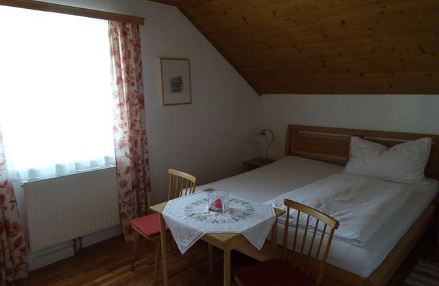 Double room with shower, WC - Haus Gollner
