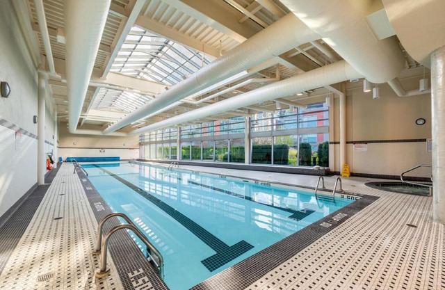 Downtown 1 Bedroom Water View Condo
