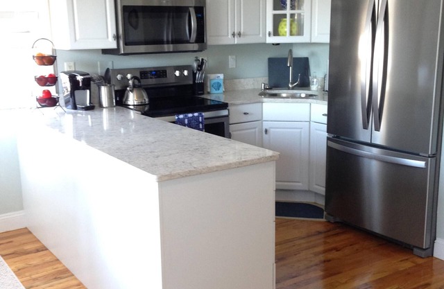 Downtown condo with a great location near waterfront, “a block from the Rock”