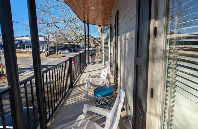 Downtown Fairhope Condo, Unit B1, Walk to everything! Great Location!