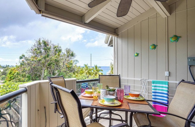 Downtown Kailua-Kona Condo w/Pool & Views