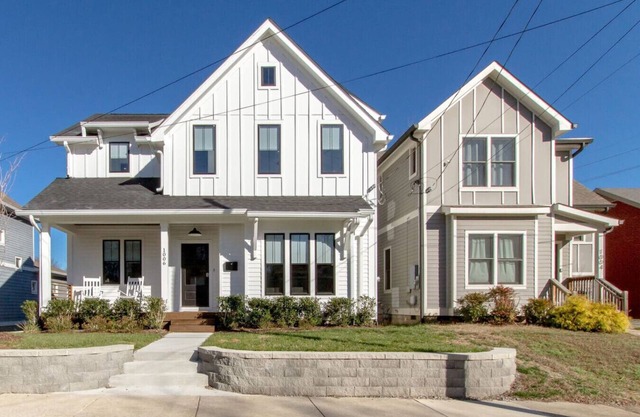 Downtown Luxury Home! Great for Big Groups