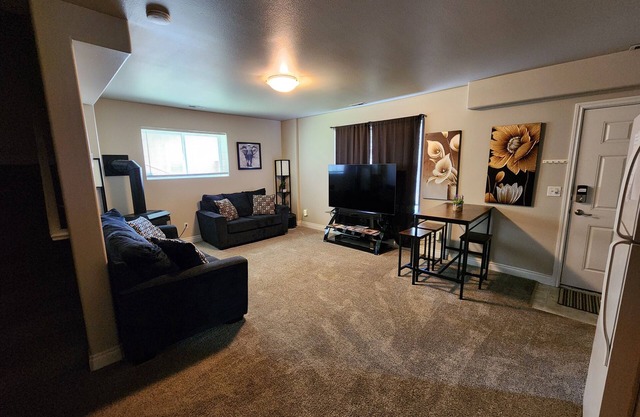 Downtown Mother-In-Law Suite