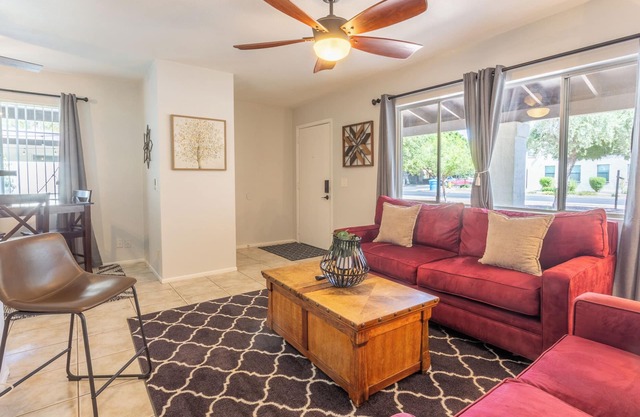Downtown Tempe Bungalow w/Office steps to ASU & Mill Ave.