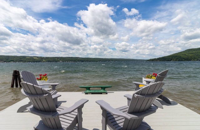Dozens of Cousins: Keuka Lake Family Reunions!