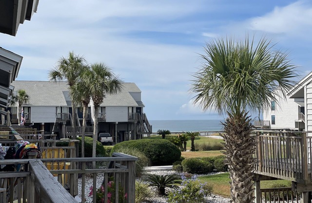 DREAM ON@OCEAN MILE #J2 BEACH & BAY VIEWS! WALK TO #1 BEACH IN US