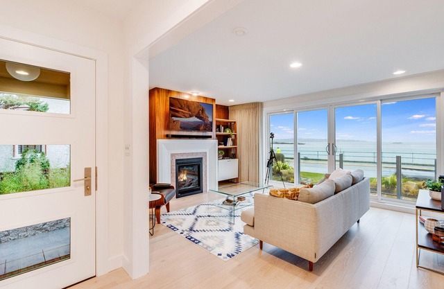 Dream View Beach House