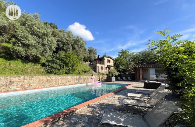 Dream villa in Tuscany with pool, stunning views and its own church
