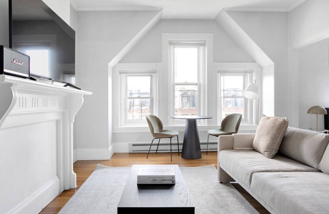 Dreamy Back Bay Studio w/W/D, nr Copley T, by Blueground