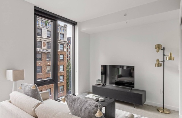 Dreamy First Hill 1BR w/Gym & Coworking, by Blueground