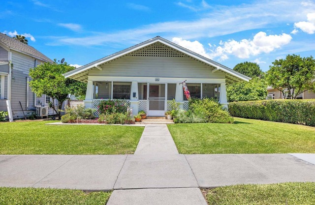 DT Glendora Home w/Sauna - Piano - Parking