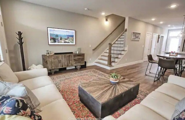 DT Southside Chattanooga-Rooftop/whole home