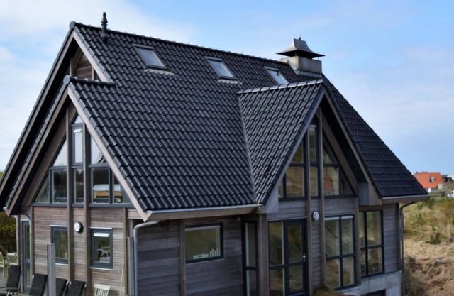 Dune villa with sauna on the island of Vlieland, near the woods and sea.