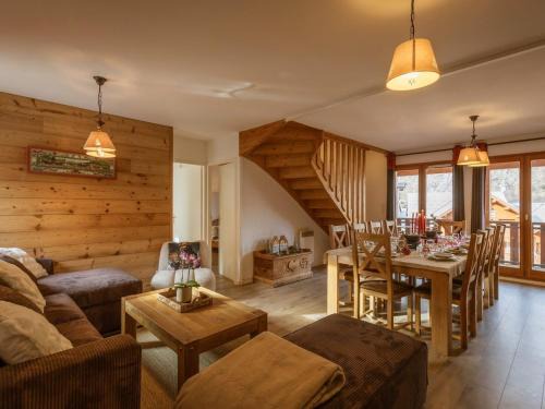 Duplex 5 pièces, 10 pers, balcon, près télécabine, animaux admis, parking dispo, Valloire - FR-1-263-210