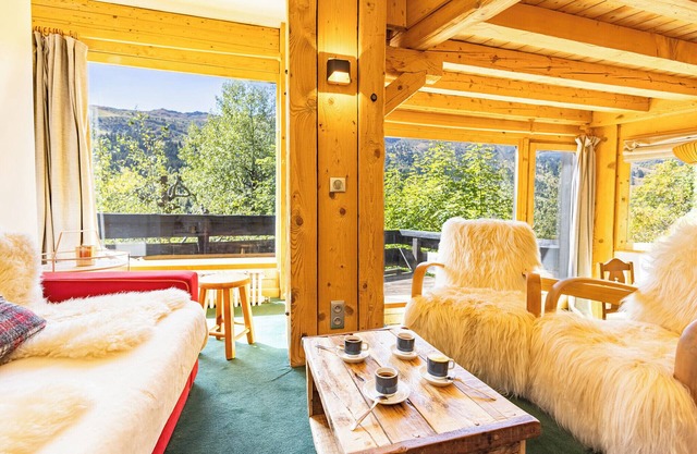 Duplex Apartment 4 Guests – Méribel Centre